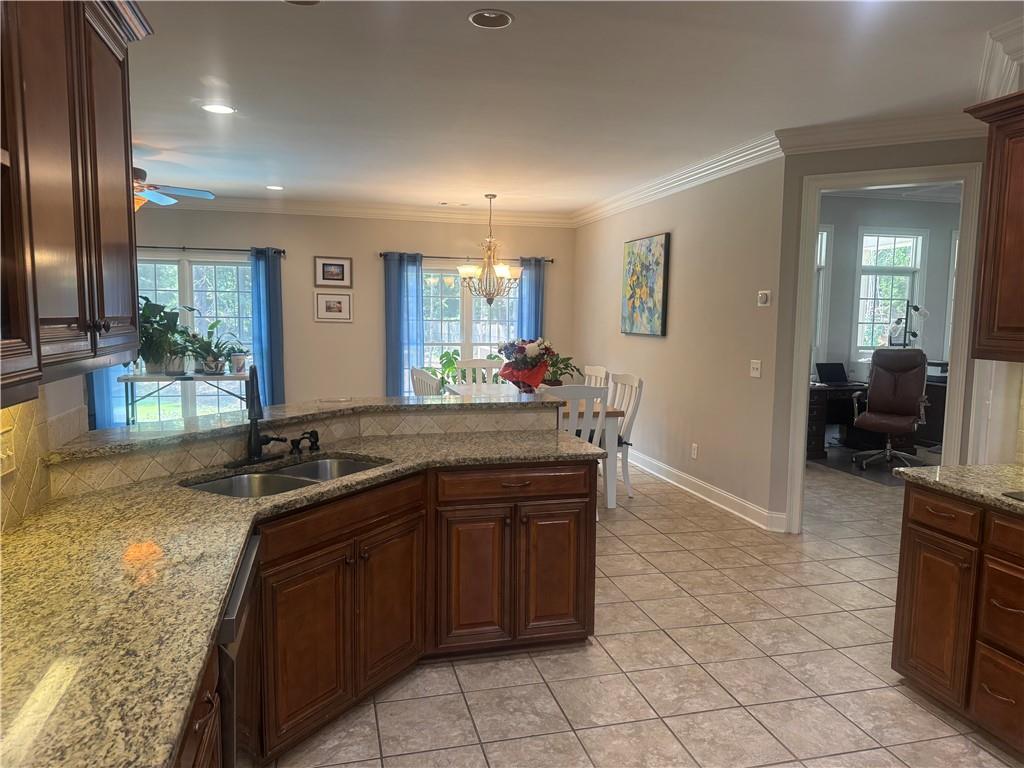 7814153 Property Photo 19
