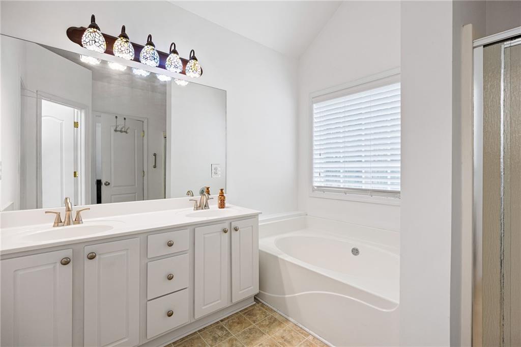 9 Cross Pointe Way Property Photo 23