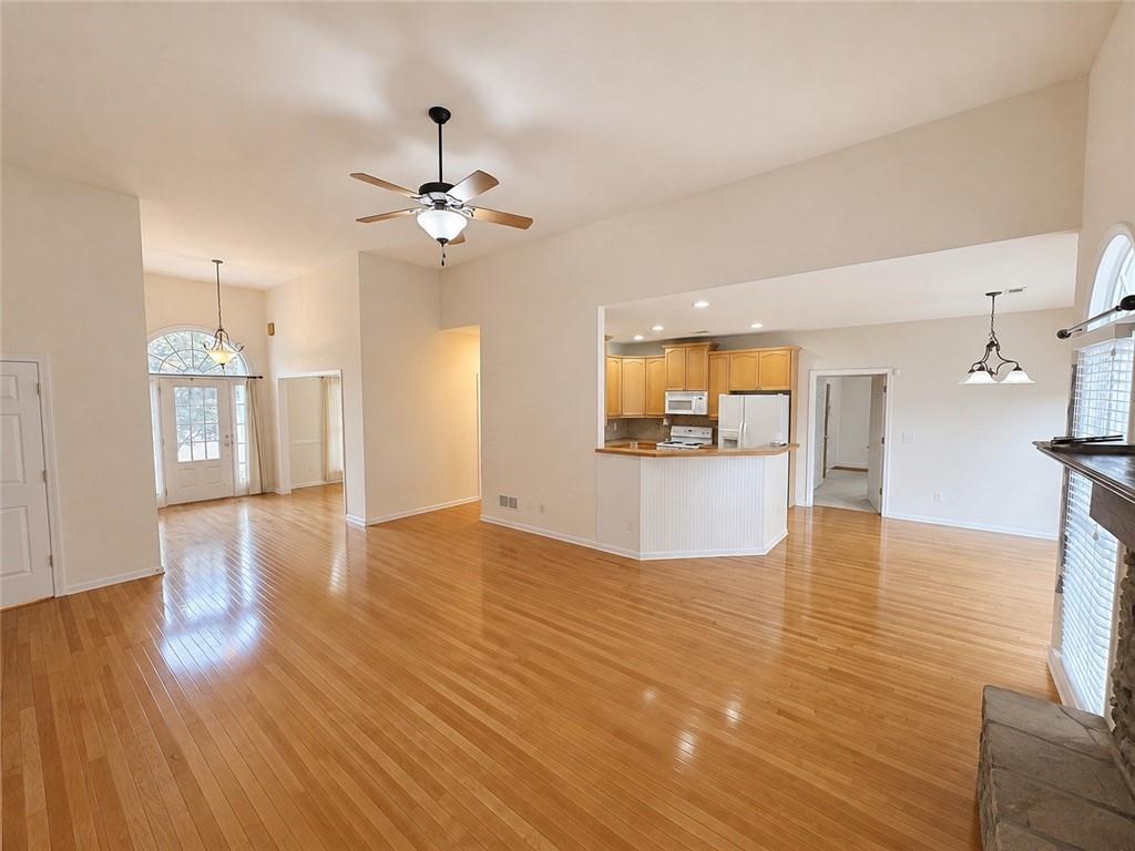 9235 Waterside Drive Property Photo 9