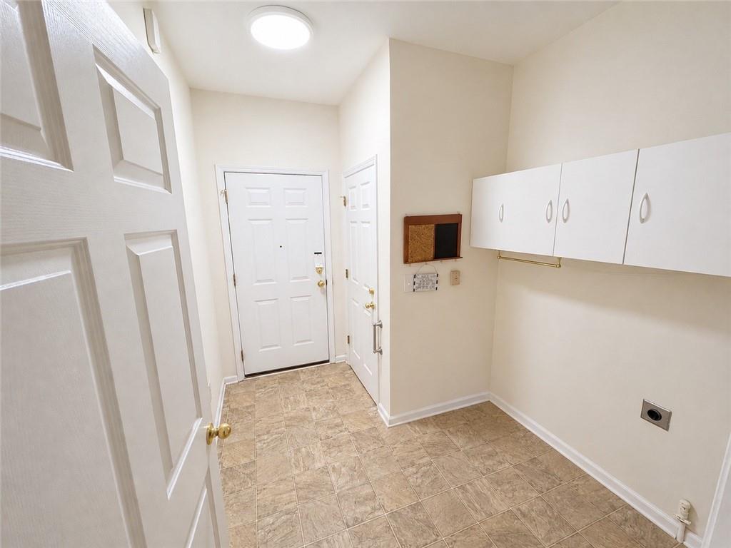 9235 Waterside Drive Property Photo 20