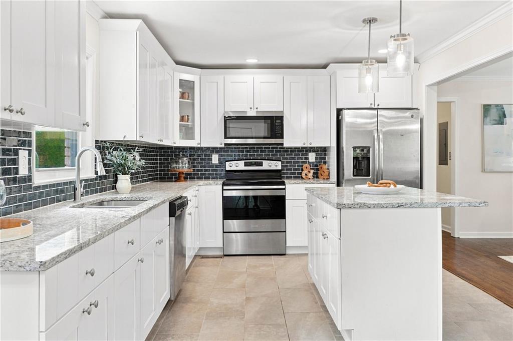 4691 Roberta Circle Property Photo 12