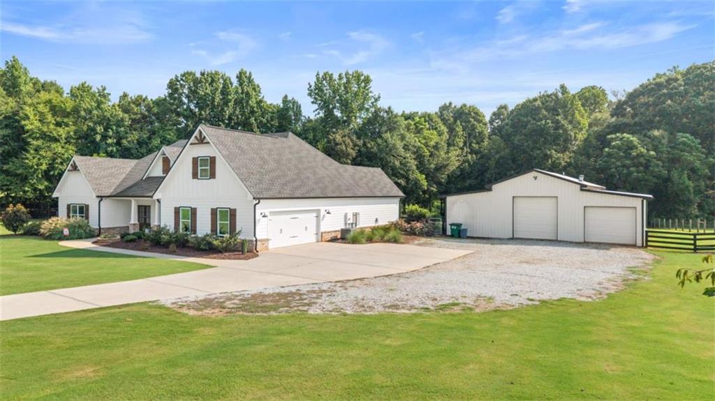 2890 Fears Road Property Photo 5