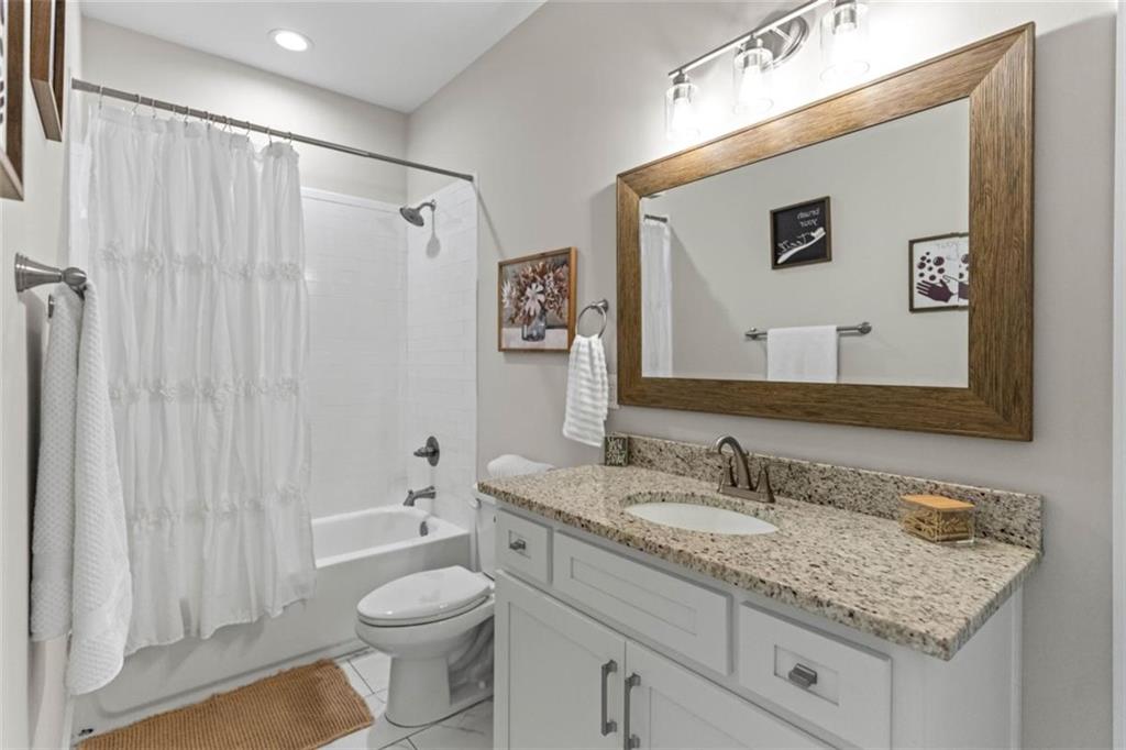 2890 Fears Road Property Photo 28