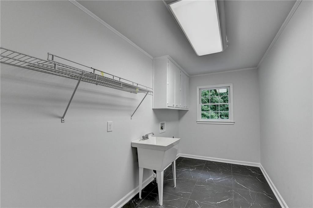 2692 Thatcher Court Property Photo 33