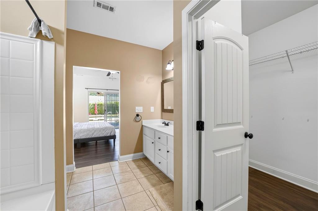 4814 Lost Creek Drive Property Photo 27