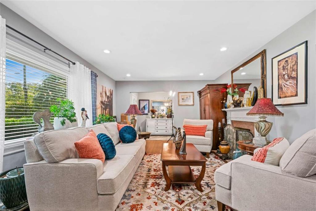 5 Robin Street Property Photo 3