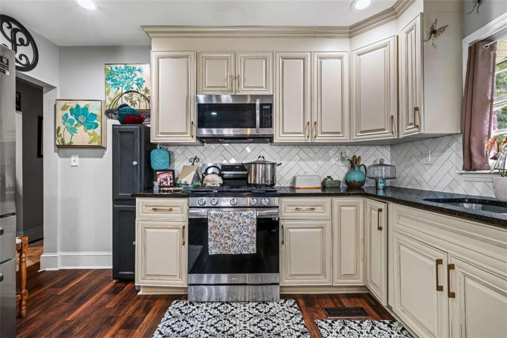 5 Robin Street Property Photo 10