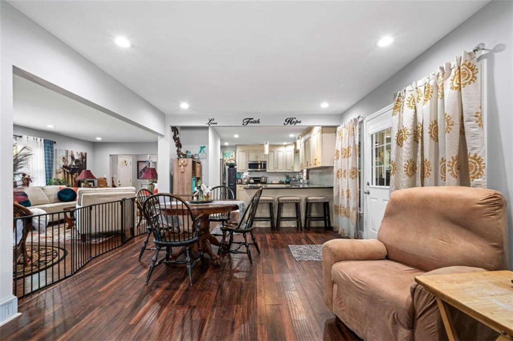 5 Robin Street Property Photo 13