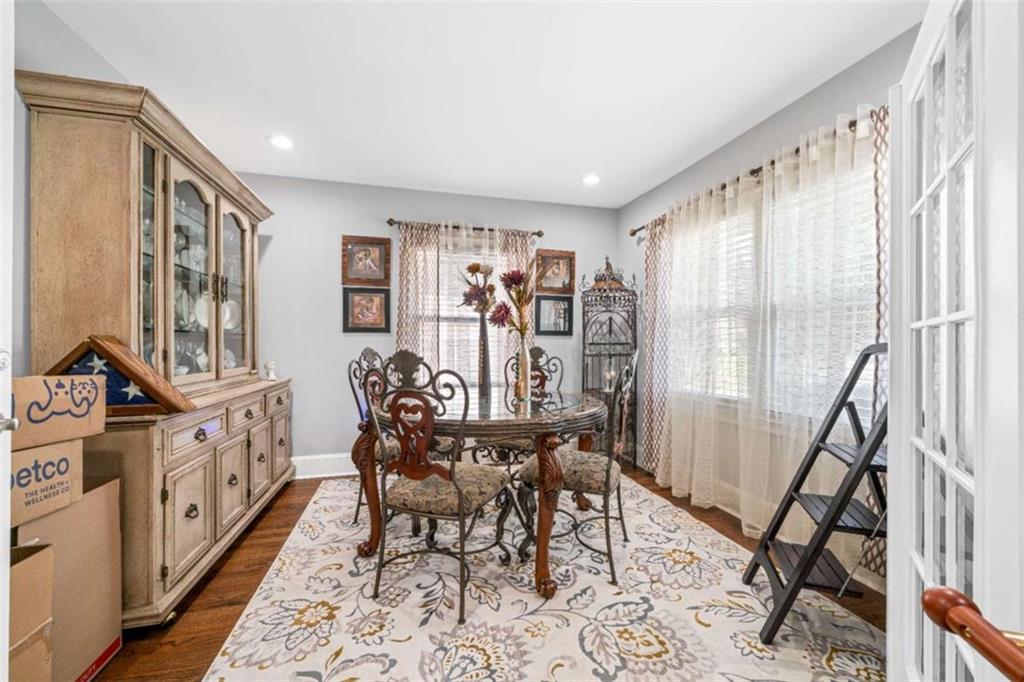 5 Robin Street Property Photo 15