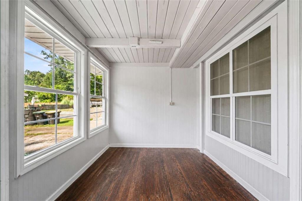 5 Robin Street Property Photo 27
