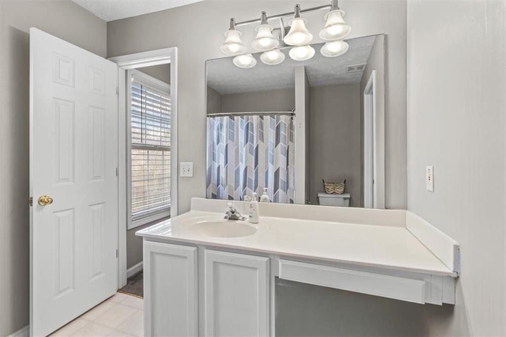 1061 Daventry Crossing Property Photo 15