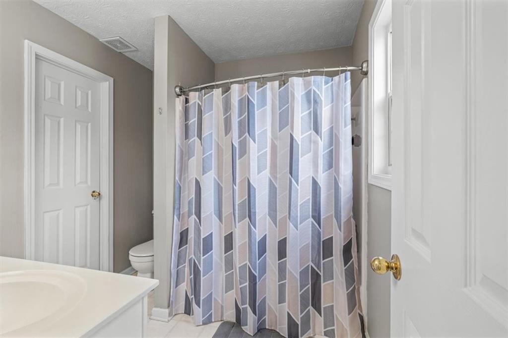 1061 Daventry Crossing Property Photo 16