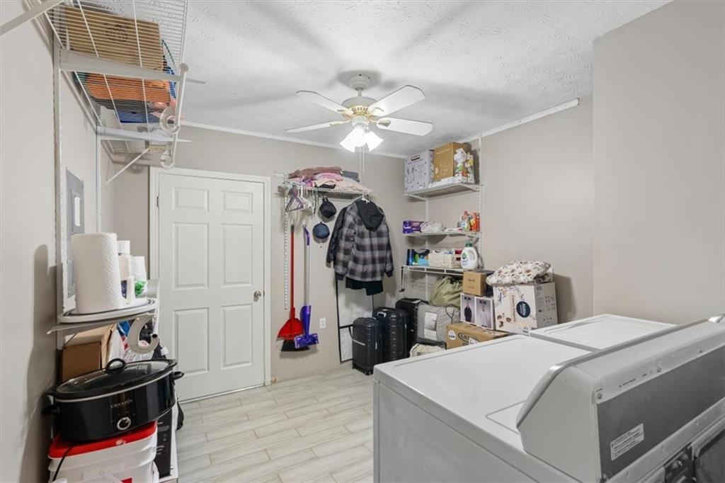 1061 Daventry Crossing Property Photo 19