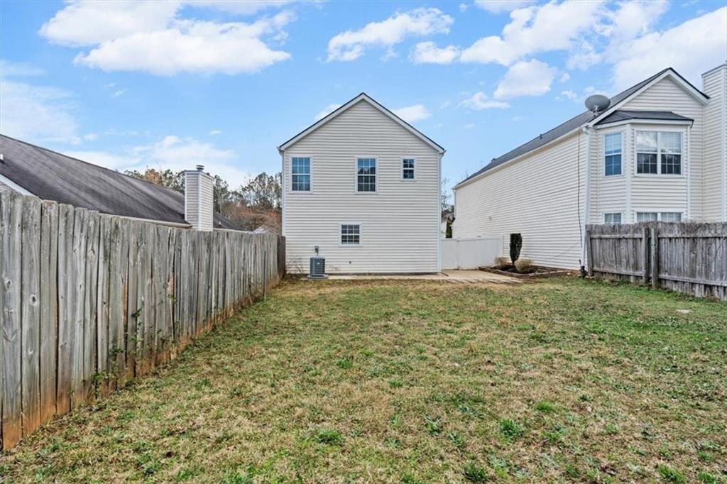 1061 Daventry Crossing Property Photo 23