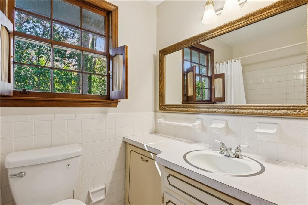 4894 Macbain Lane Property Photo 29