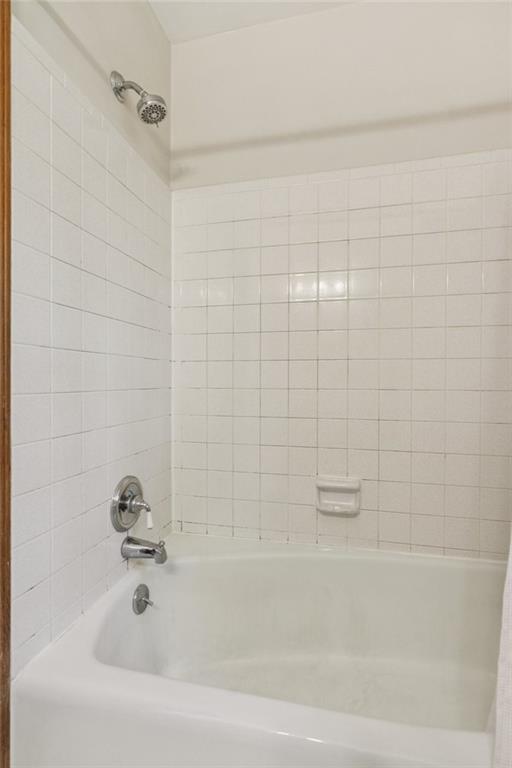4894 Macbain Lane Property Photo 31