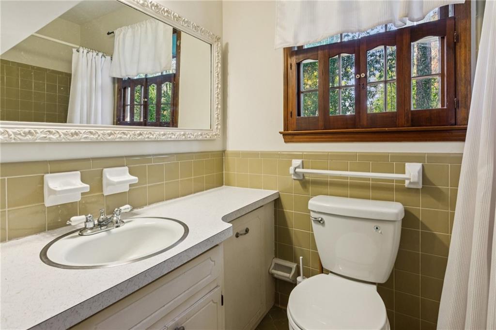 4894 Macbain Lane Property Photo 33