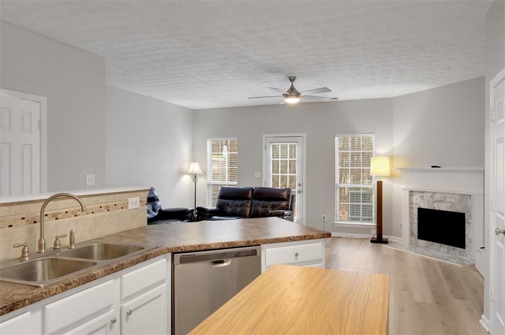 940 Tree Creek Boulevard Property Photo 11