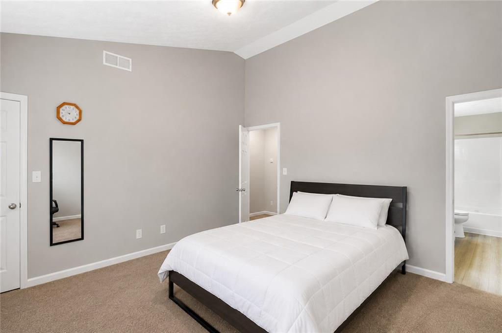 940 Tree Creek Boulevard Property Photo 28