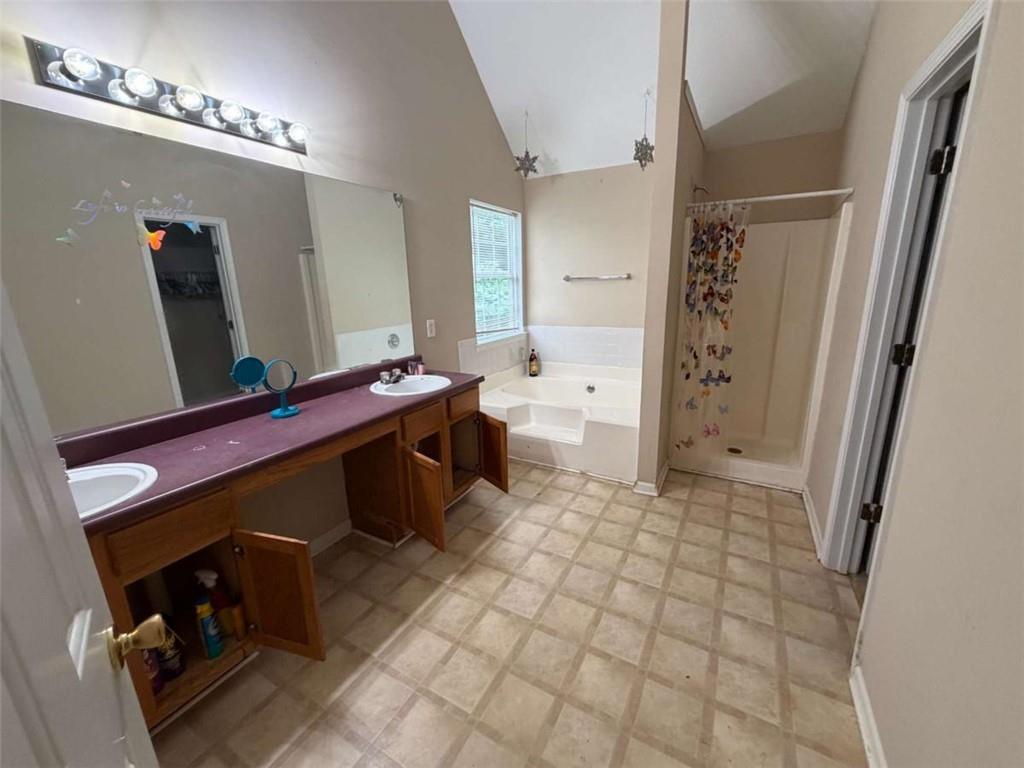 4323 Caroline Court Property Photo 15