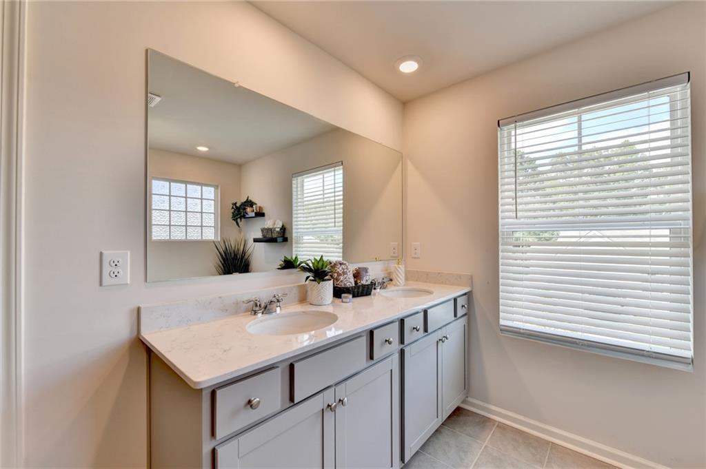 4027 Peregrine Way Property Photo 43