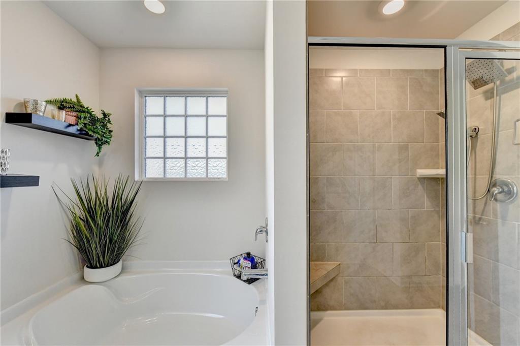 4027 Peregrine Way Property Photo 44