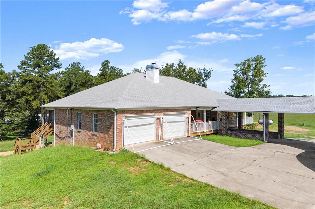 788 Nesbit Loop Ne Property Photo 1