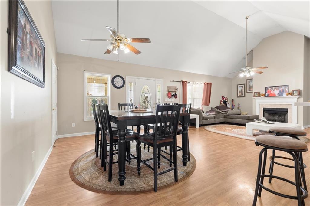788 Nesbit Loop Ne Property Photo 10