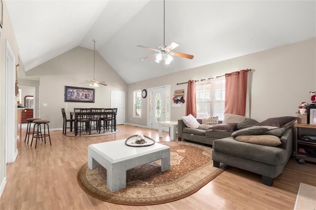 788 Nesbit Loop Ne Property Photo 11