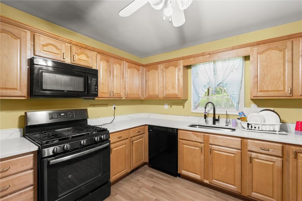 788 Nesbit Loop Ne Property Photo 14