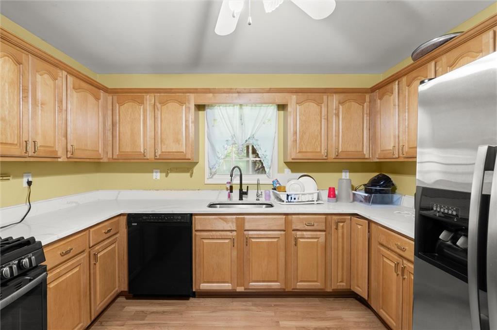 788 Nesbit Loop Ne Property Photo 16