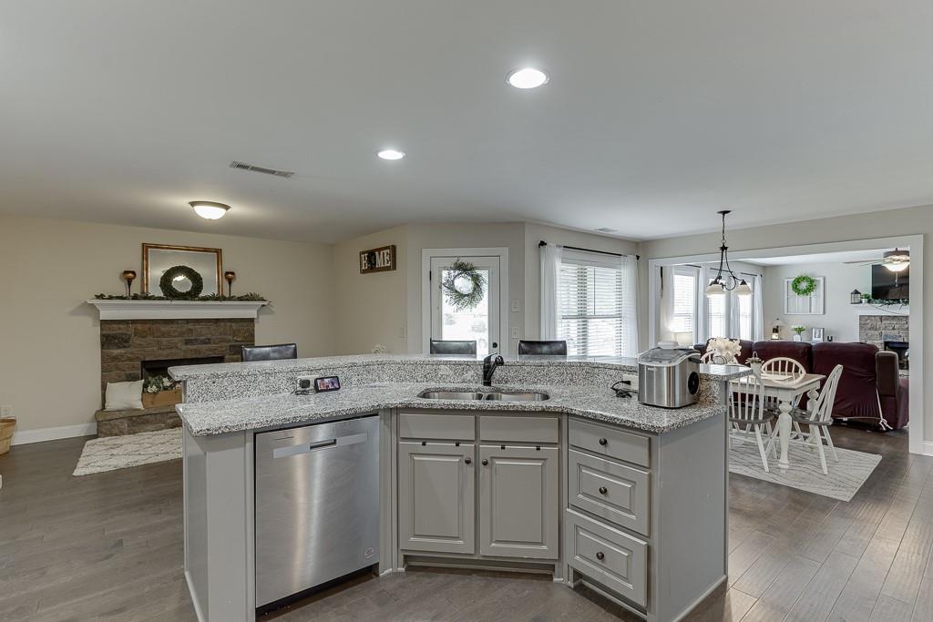 7814322 Property Photo 11