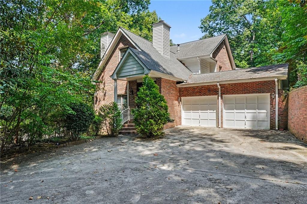 6415 River Chase Circle Property Photo 1