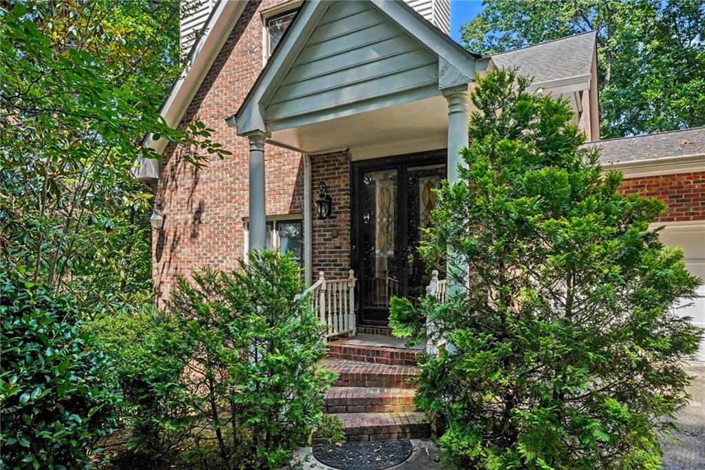 6415 River Chase Circle Property Photo 4