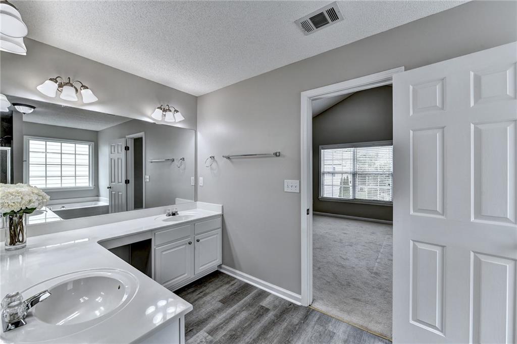 9210 Friarbridge Drive Property Photo 34