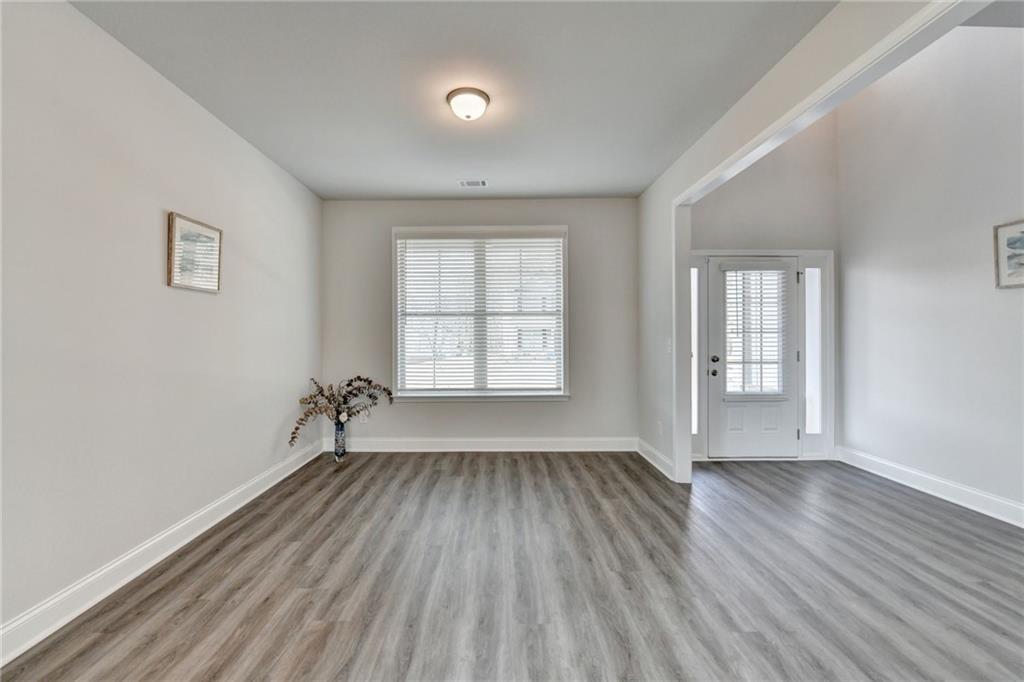 3328 Sir Gregory Manor Property Photo 8