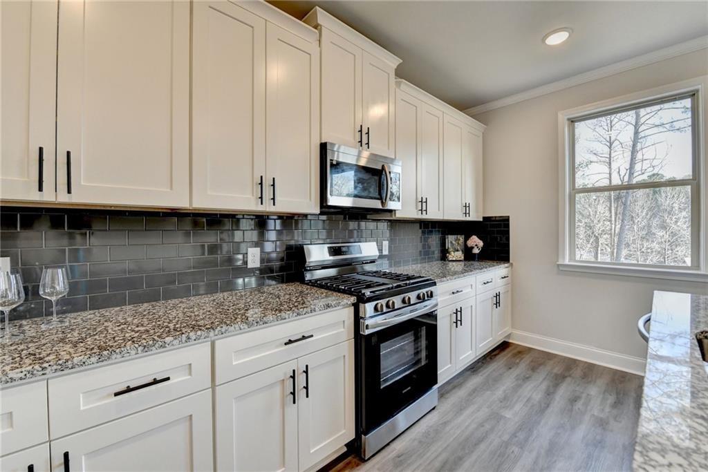 3328 Sir Gregory Manor Property Photo 25
