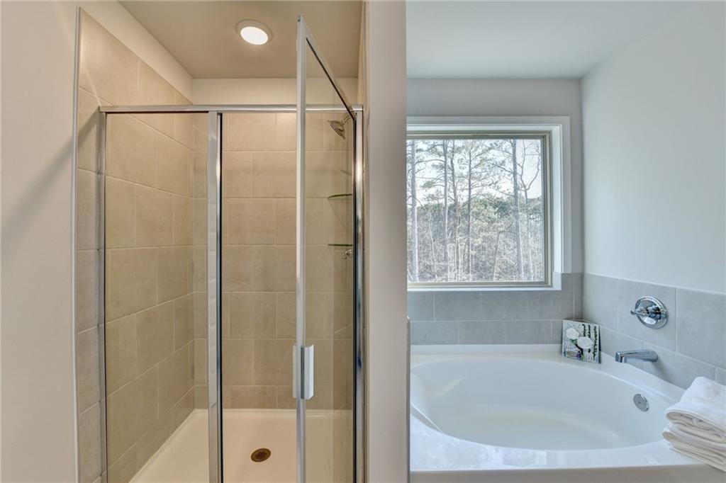 3328 Sir Gregory Manor Property Photo 43