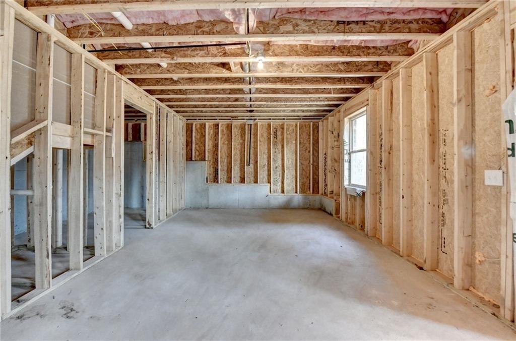 3328 Sir Gregory Manor Property Photo 52