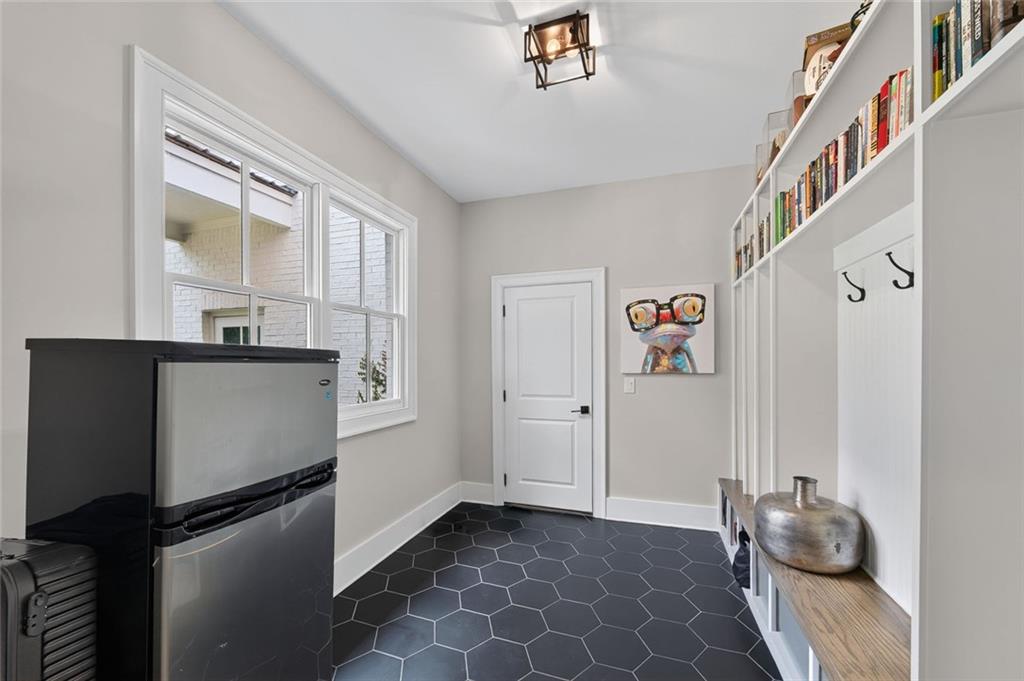 3882 Wieuca Road Ne Property Photo 15