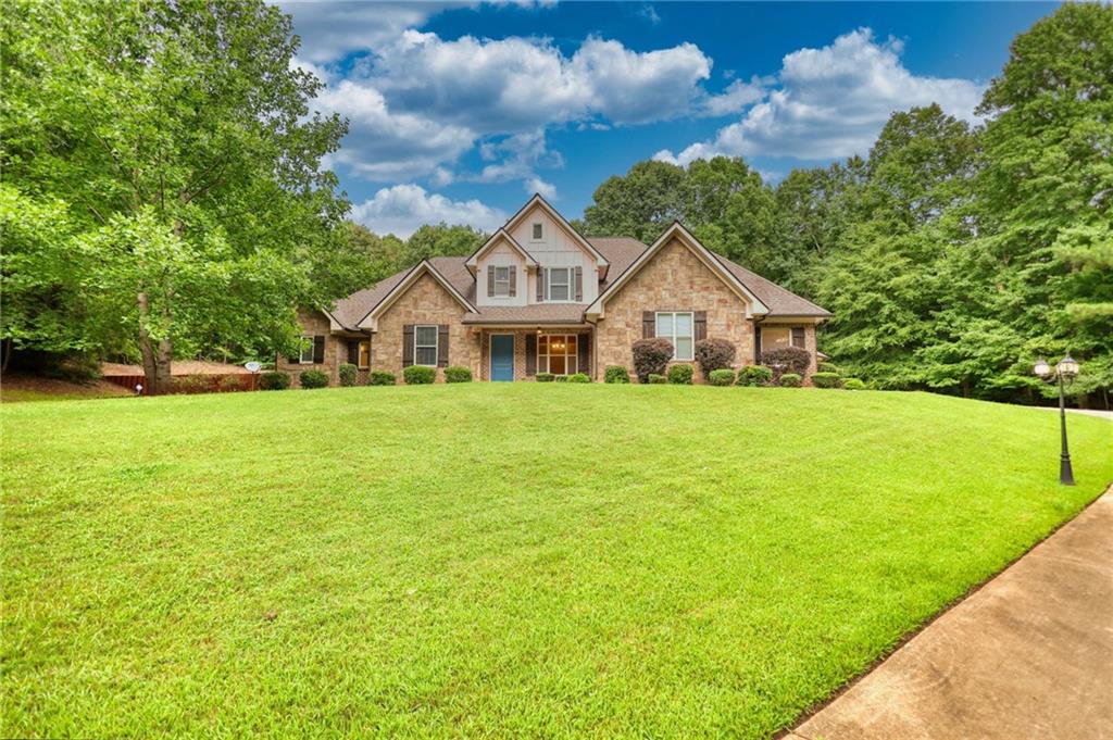 360 Wyldewoode Dr Property Photo 2