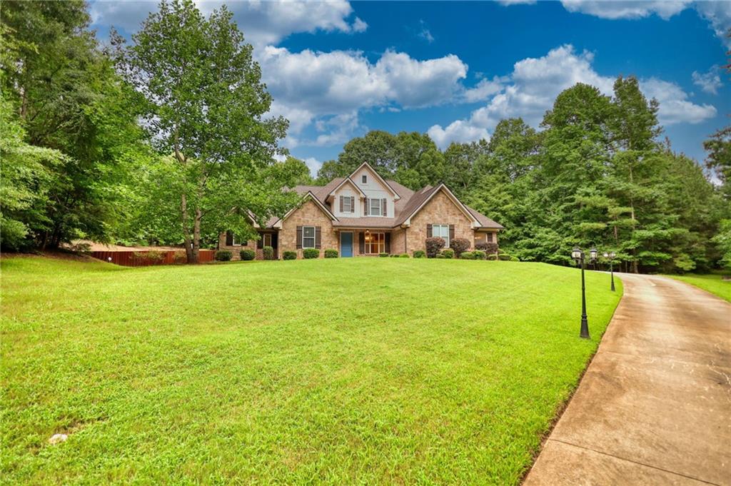 360 Wyldewoode Dr Property Photo 3