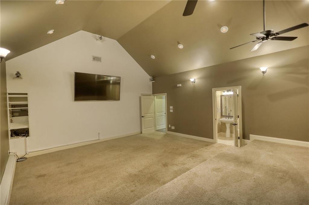 360 Wyldewoode Dr Property Photo 25