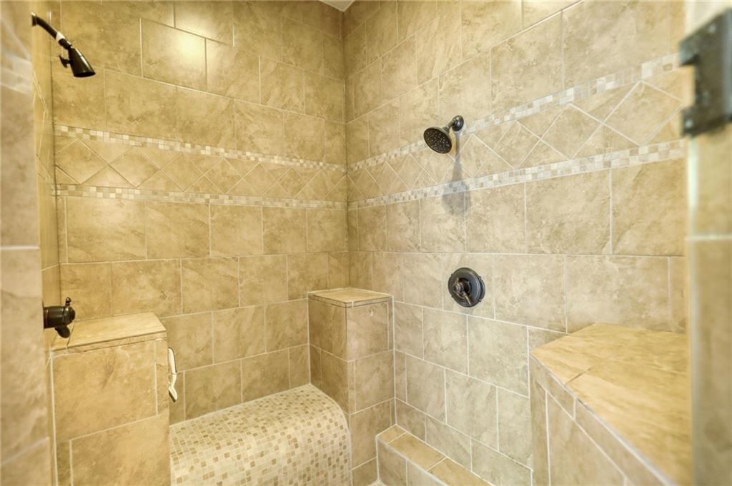 360 Wyldewoode Dr Property Photo 38