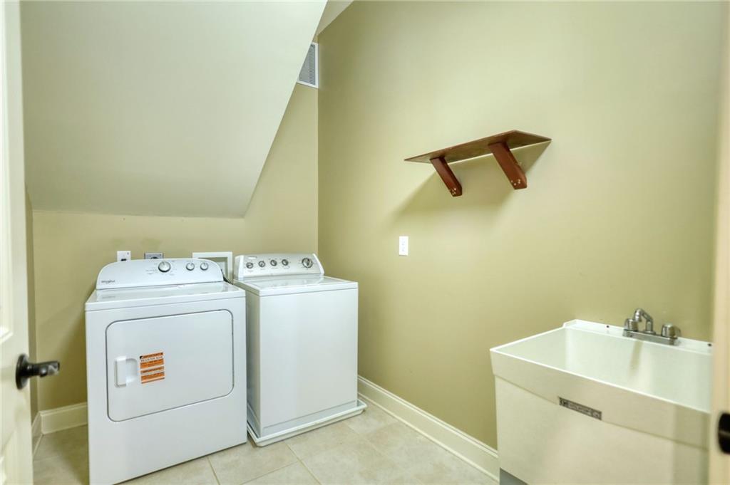 360 Wyldewoode Dr Property Photo 42