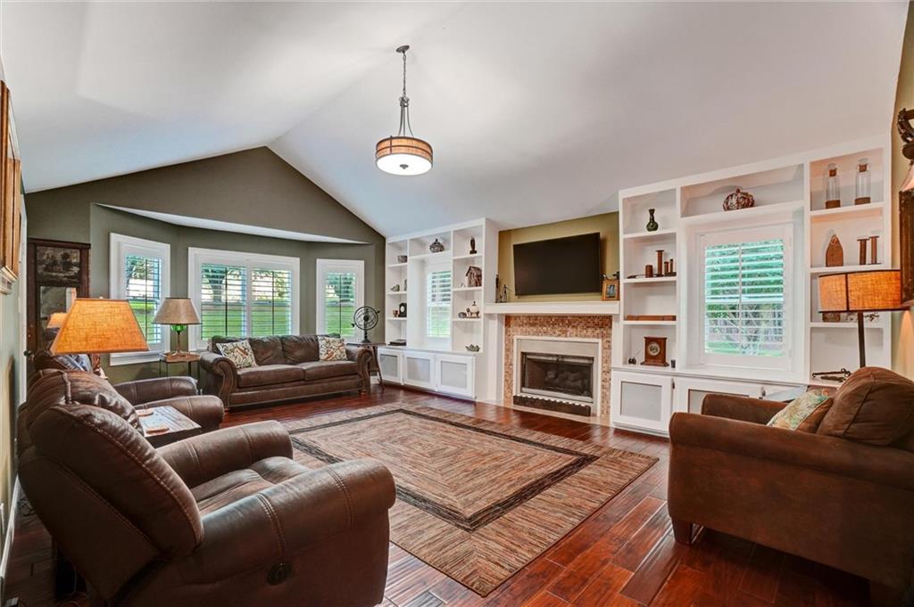 3120 Dallas Acworth Highway Property Photo 10