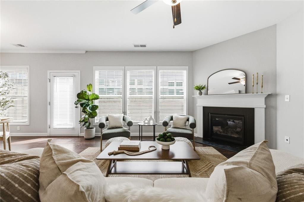 525 Coral Property Photo 4