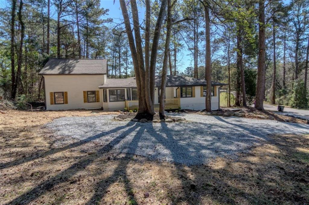 2541 Winding Lake Trail Property Photo 2