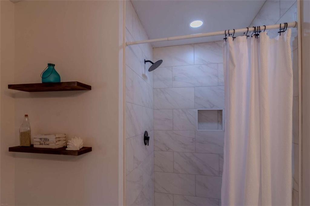 2541 Winding Lake Trail Property Photo 27