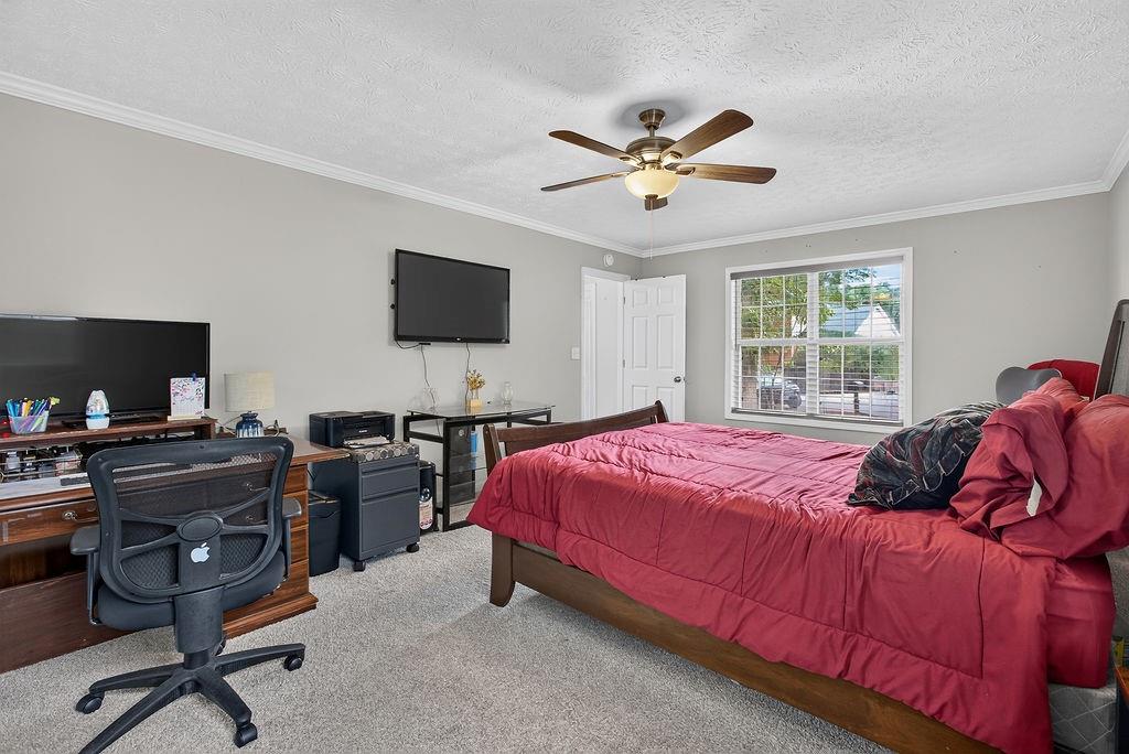 3735 Warwick Way Property Photo 15